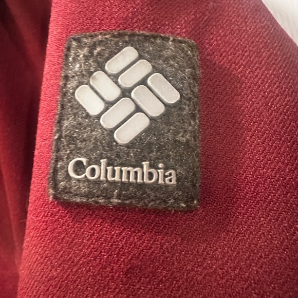 Women’s Columbia winter coat maroon - Picture 4 of 5